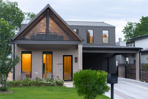 Exterior, Facade, Brick Facade, Modern