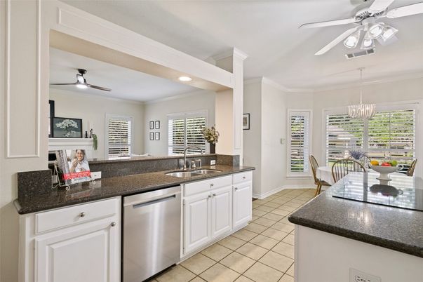Dining room, Interior, Kitchen, Pendant Lights, Recessed Lighting