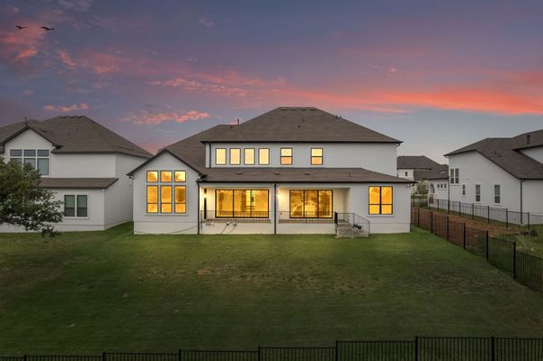 Backyard, Exterior, Facade, Farmhouse