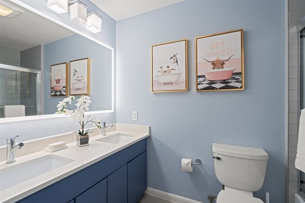 Bathroom, Dual Sink Vanities, Interior