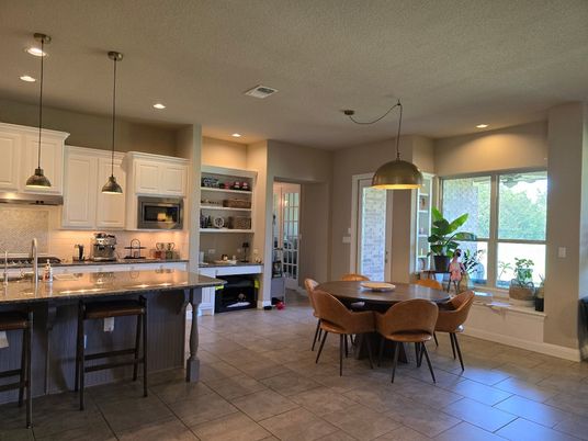 Dining room, Interior, Kitchen, Pendant Lights, Recessed Lighting
