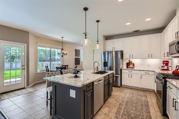 Chandelier, Dining room, Interior, Kitchen, Pendant Lights, Recessed Lighting, Stainless Steel Appliances