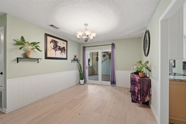 Chandelier, Interior, Wood Texture Flooring