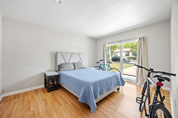 Bedroom, Fitness Equipment, Interior, Wood Texture Flooring