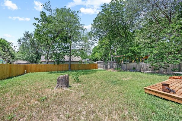 Backyard, Exterior
