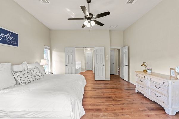 Bedroom, Interior, Wood Texture Flooring