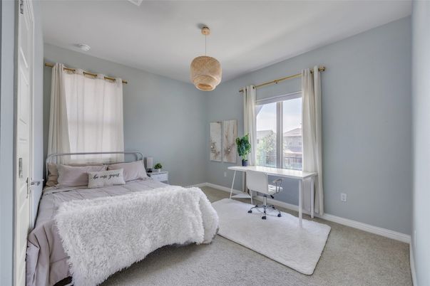 Bedroom, Home Office, Interior, Pendant Lights