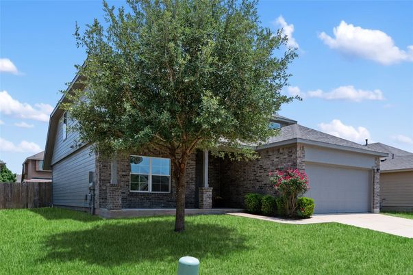 Backyard, Detached Garage, Exterior
