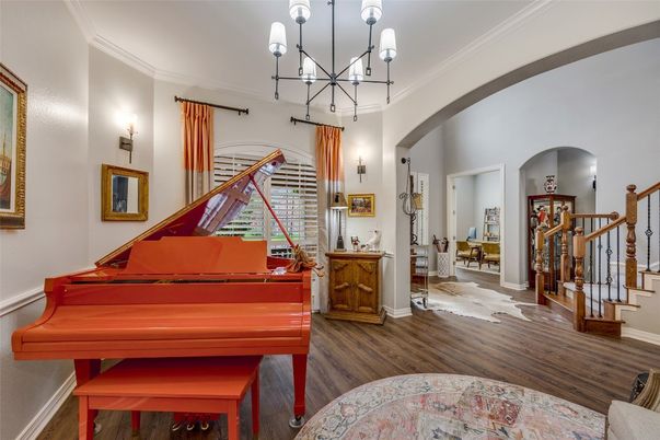 Chandelier, Interior, Piano, Wood Texture Flooring