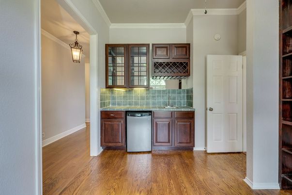 Interior, Kitchen, Pendant Lights, Wood Texture Flooring