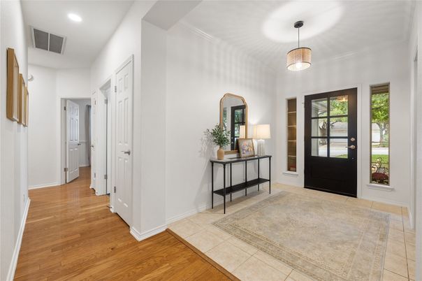 Interior, Pendant Lights, Recessed Lighting, Wood Texture Flooring