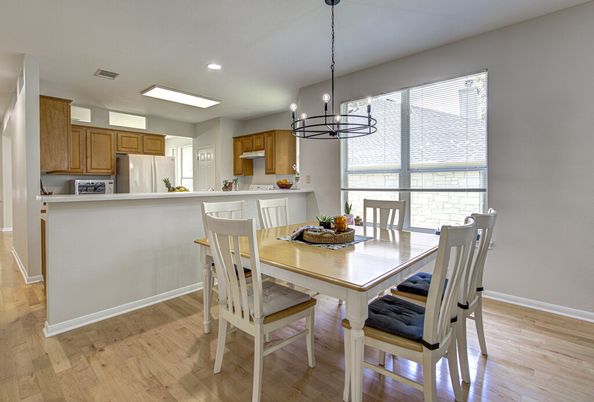 Chandelier, Dining room, Interior, Kitchen, Pendant Lights, Recessed Lighting, Wood Texture Flooring