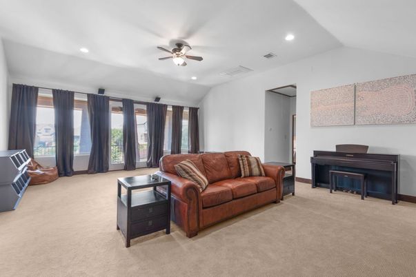 Interior, Piano, Recessed Lighting
