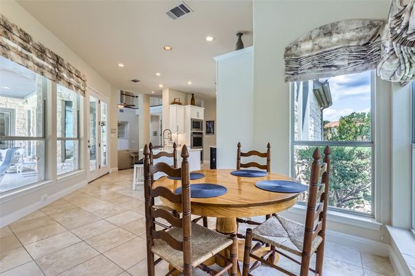 Dining room, Interior, Kitchen, Recessed Lighting