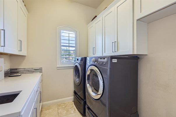 Interior, Washer