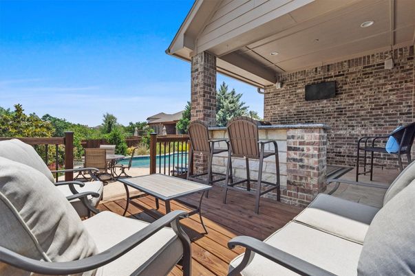 Backyard, Exterior, Pool