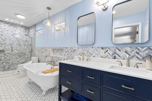 Bathroom, Dual Sink Vanities, Free Standing Baths, Glass Shower, Interior, Pendant Lights, Recessed Lighting