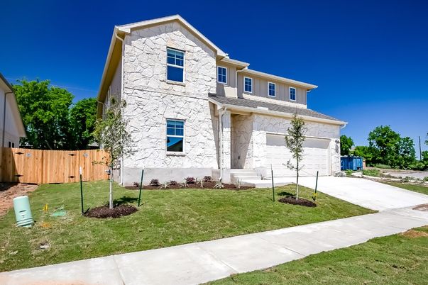 Attached, Exterior, Facade, Farmhouse
