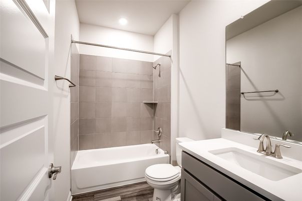 Bathroom, Interior, Recessed Lighting, Wood Texture Flooring