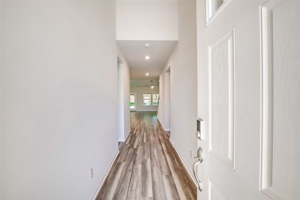 Interior, Recessed Lighting, Wood Texture Flooring