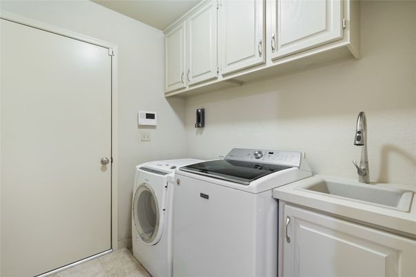 Interior, Washer