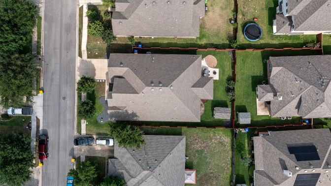 Exterior, Drone