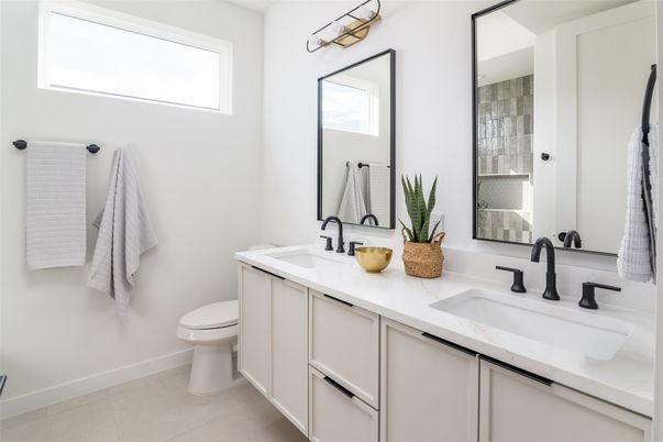 Bathroom, Dual Sink Vanities, Interior