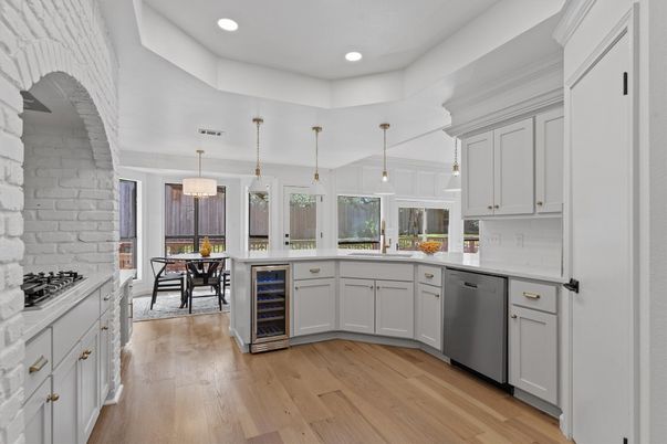 Dining room, Interior, Kitchen, Pendant Lights, Recessed Lighting, Stone Walls, Wood Texture Flooring