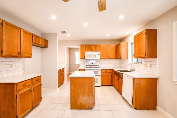 Interior, Kitchen, Recessed Lighting