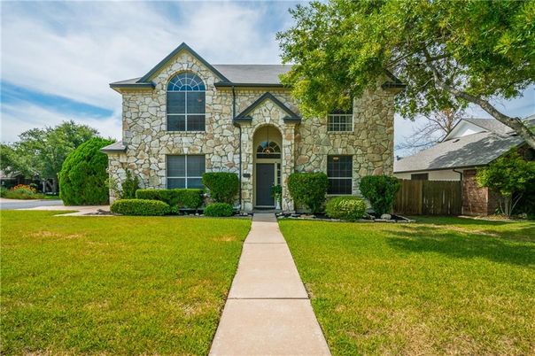 Backyard, Exterior, Facade, Brick Traditional