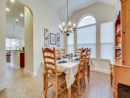 Chandelier, Dining room, Interior, Pendant Lights, Recessed Lighting