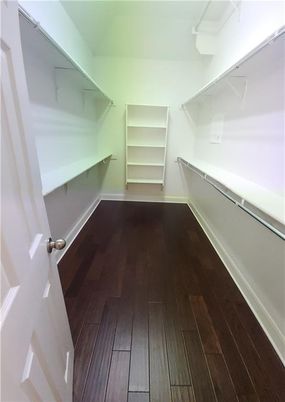 Interior, Walk-in Closets, Wood Texture Flooring
