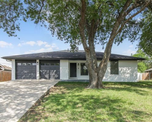 Attached, Backyard, Exterior, Facade, Ranch