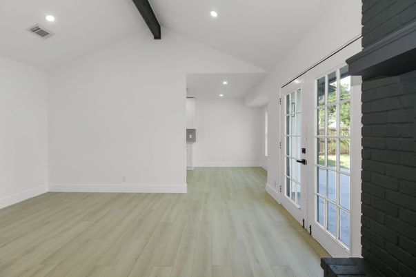 Empty room, Interior, Recessed Lighting, Wooden Beams, Wood Texture Flooring