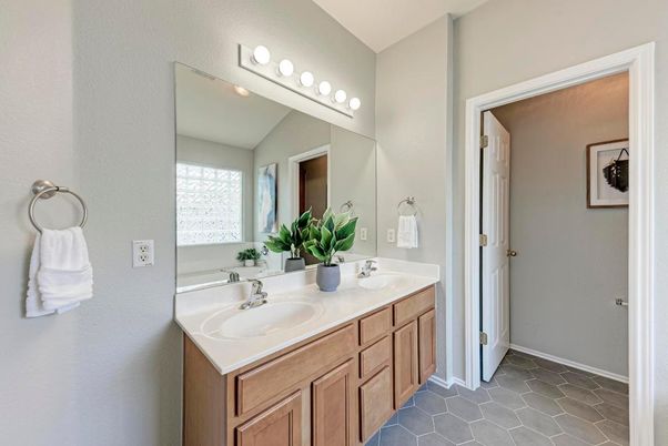 Bathroom, Dual Sink Vanities, Interior
