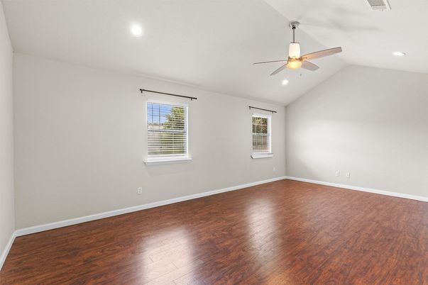 Empty room, Interior, Recessed Lighting, Wood Texture Flooring