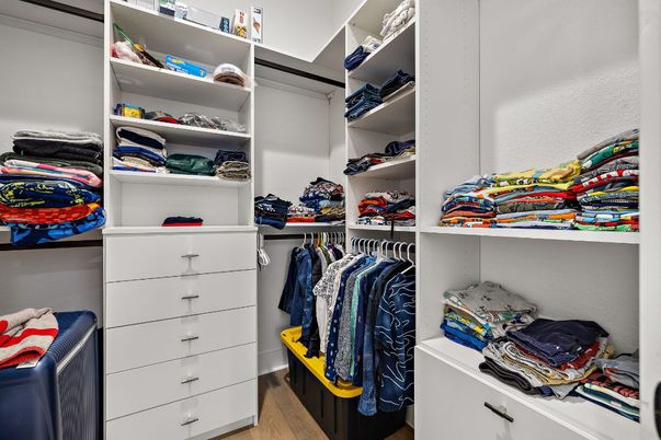 Interior, Walk-in Closets, Wood Texture Flooring