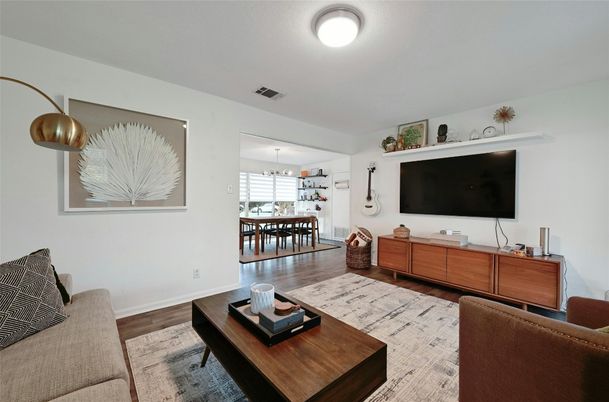 Chandelier, Dining room, Interior, Living room, Wood Texture Flooring