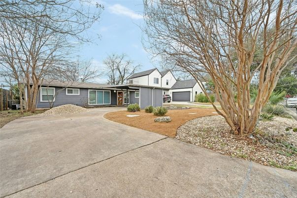 Attached, Backyard, Exterior, Facade, Cape Cod
