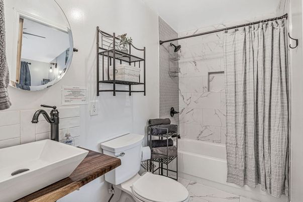 Bathroom, Interior, Marble, Marble Walls