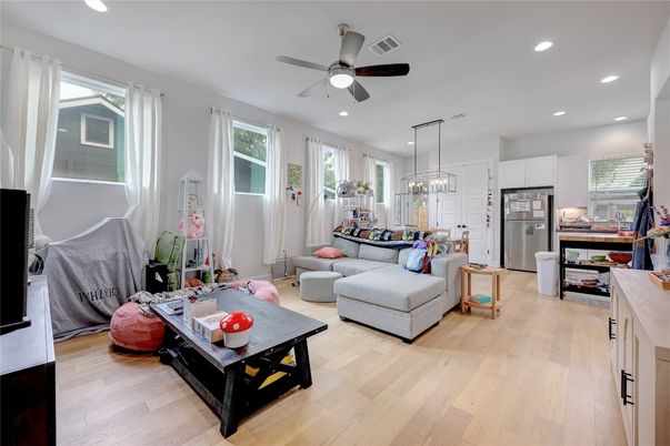 Interior, Kitchen, Living room, Pendant Lights, Recessed Lighting, Stainless Steel Appliances, Wood Texture Flooring