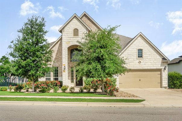 Attached, Exterior, Facade, Brick Traditional