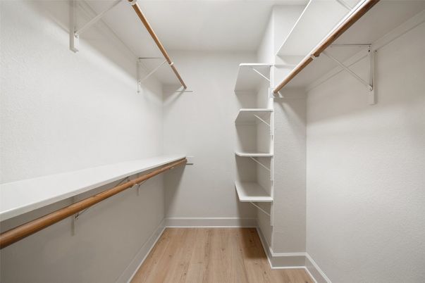 Interior, Walk-in Closets, Wood Texture Flooring