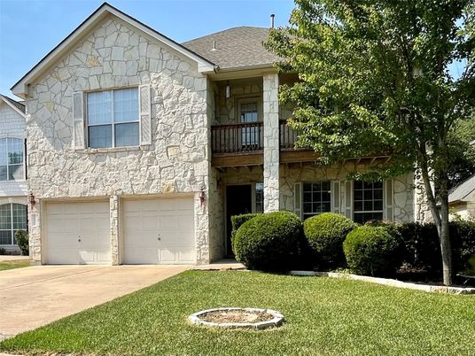 Attached, Exterior, Facade, Brick Traditional