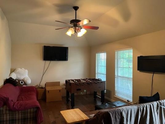 Game Room, Interior, Wood Texture Flooring