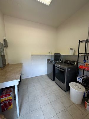 Interior, Washer