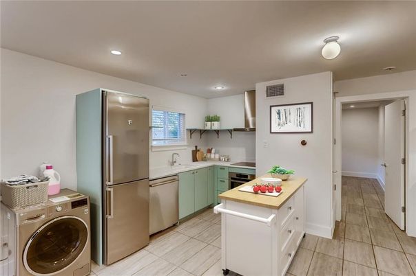 Interior, Kitchen, Recessed Lighting, Washer