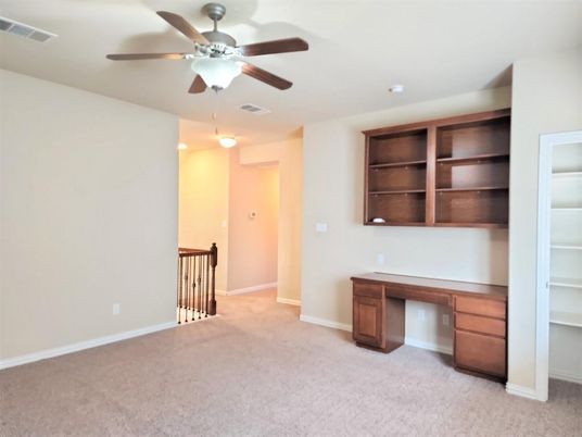 Home Office, Interior