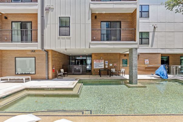 Exterior, Pool, Recessed Lighting