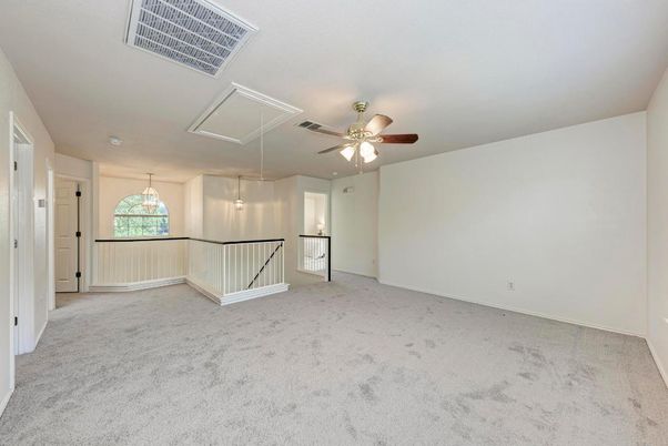 Empty room, Interior, Pendant Lights